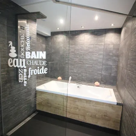 Maison Entiere Situee A Proximite Du Centre Thermal De Chaudes-aigues Dom wakacyjny Espinasse (Cantal)