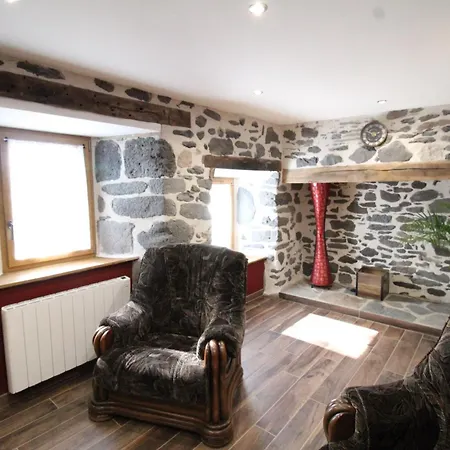 Dom wakacyjny Maison Entiere Situee A Proximite Du Centre Thermal De Chaudes-aigues