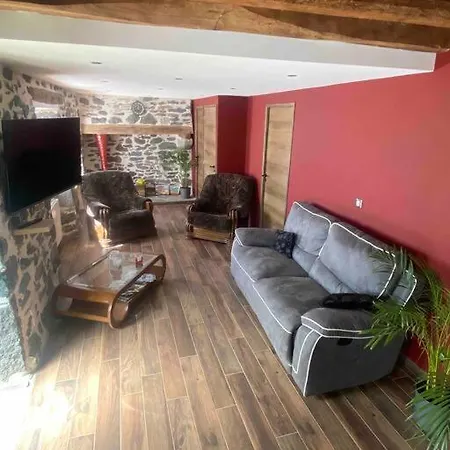 Maison Entiere Situee A Proximite Du Centre Thermal De Chaudes-aigues